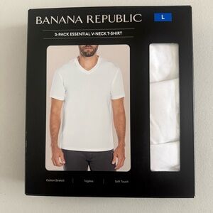 Banana Republic Men's 3 Pack Essential V-Neck T-Shirt, White, Size Large